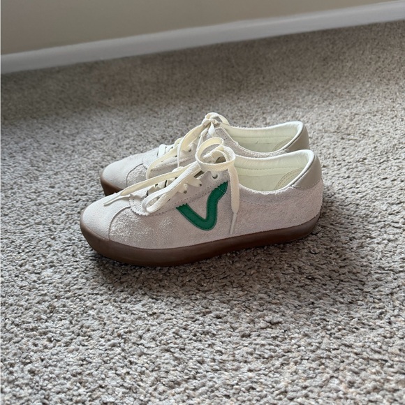 Vans Cream and Green Sneakers - Picture 4 of 5